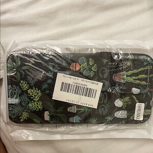 Black Plant Pattern Phone Case iPhone 16 pro max